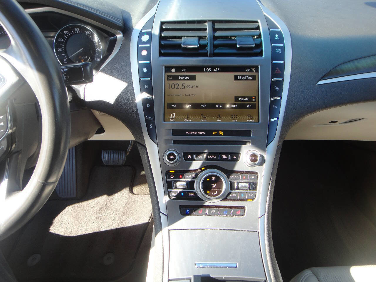 Used 2019 Lincoln MKZ Reserve image 8