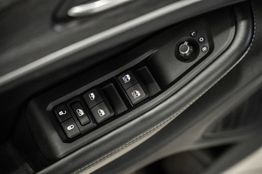 Used 2024 Jeep Grand Cherokee L Limited image 47