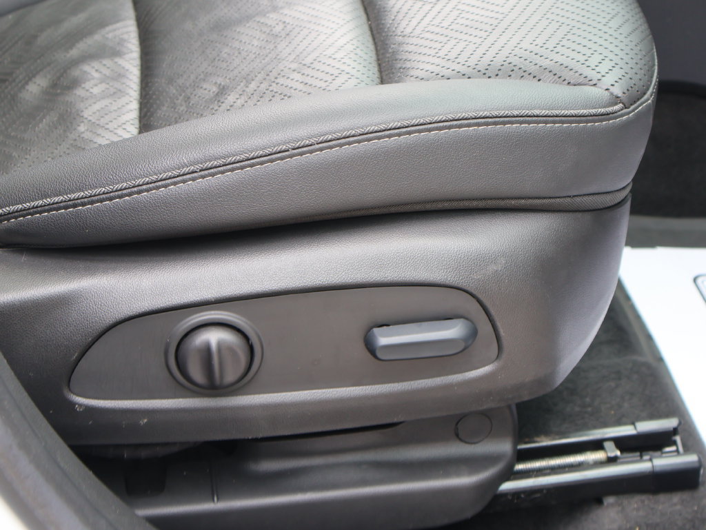 Used 2023 Buick Encore GX Essence w/ Experience Buick Package AWD/4WD image 10