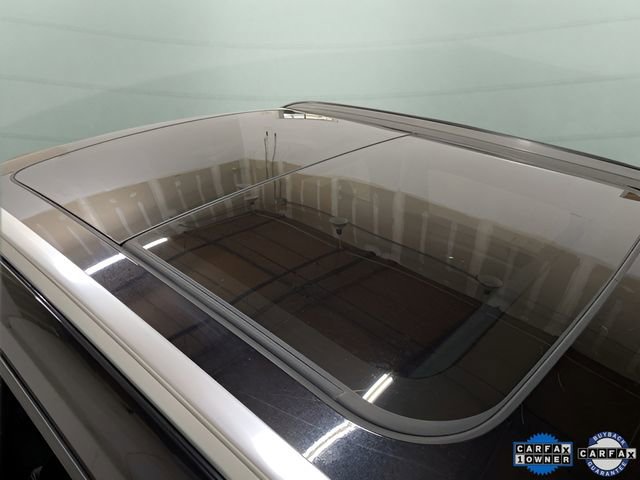 Used 2025 Volvo XC40 B5 Plus image 24