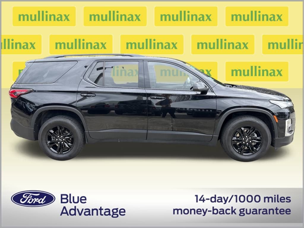 Used 2022 Chevrolet Traverse LS w/ Midnight/Sport Edition video 2