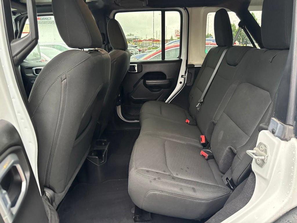 Used 2022 Jeep Wrangler Unlimited Sport AWD/4WD image 10