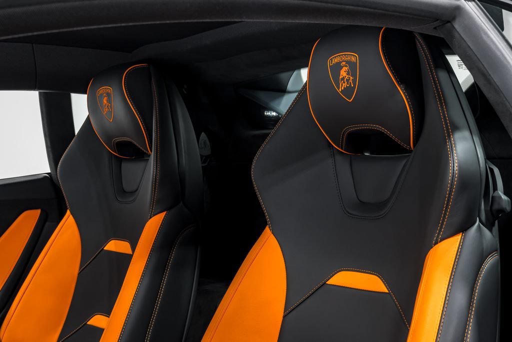 Used 2023 Lamborghini Huracan Tecnica RWD image 19
