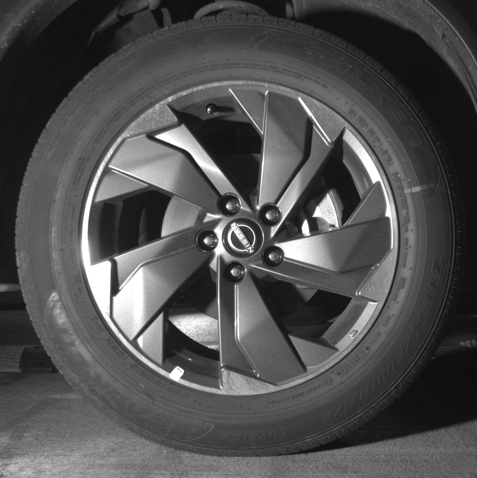 Used 2025 Nissan Rogue SV FWD image 13