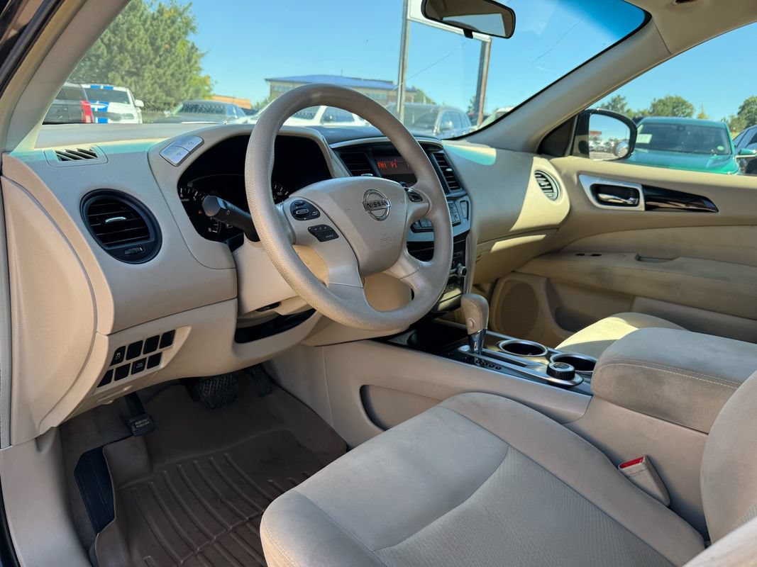 Used 2013 Nissan Pathfinder S AWD/4WD image 14