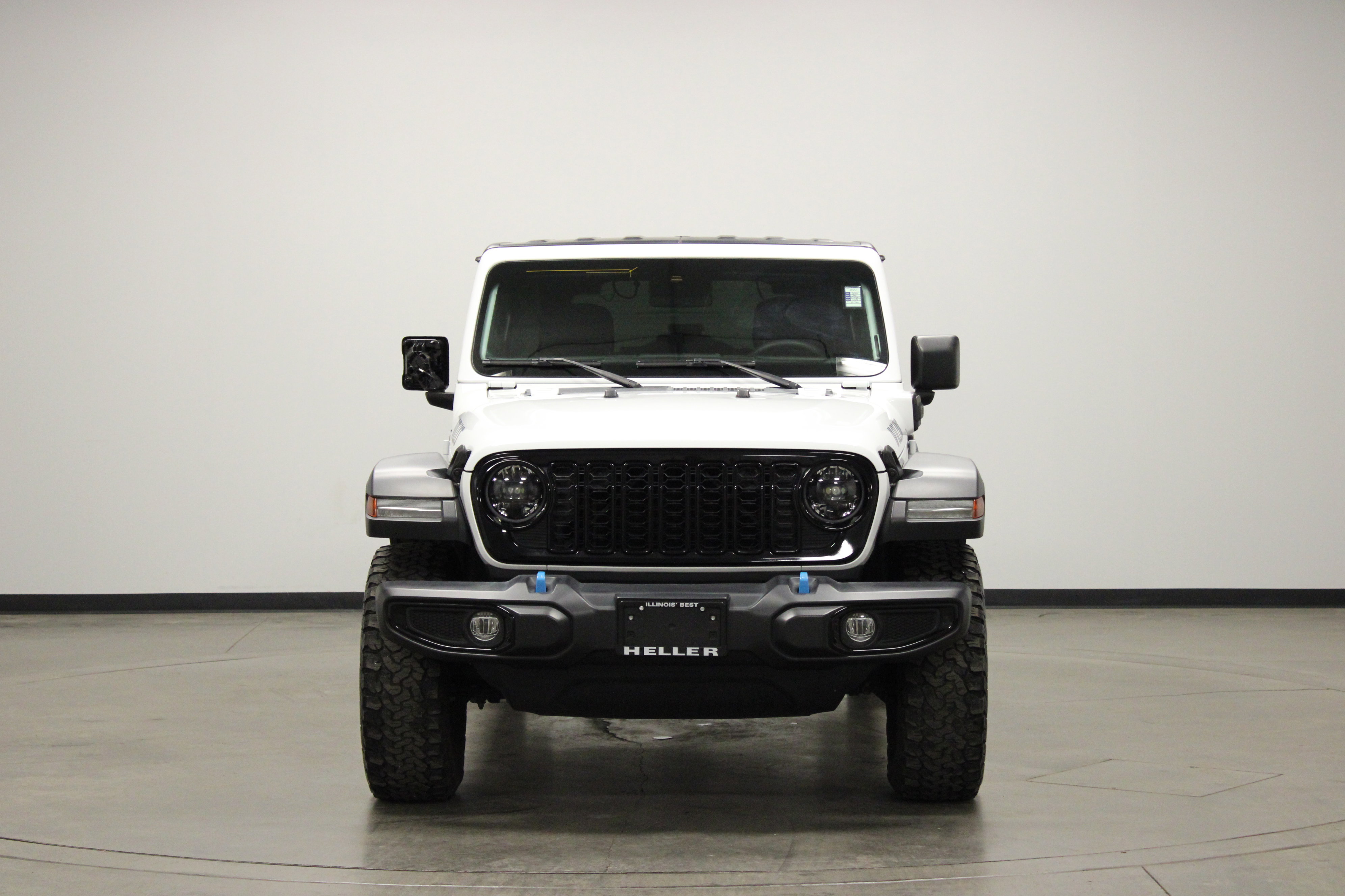 Used 2024 Jeep Wrangler Willys image 3