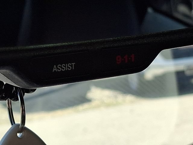 Used 2015 Dodge Challenger SRT Hellcat RWD image 15
