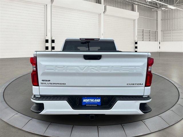 Used 2019 Chevrolet Silverado 1500 Custom w/ Infotainment Package image 3