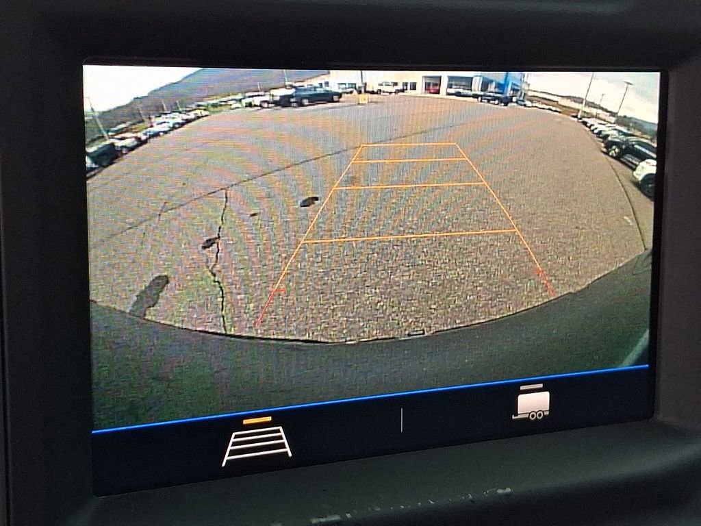 Used 2020 Chevrolet Silverado 1500 Custom w/ Custom Value Package image 18