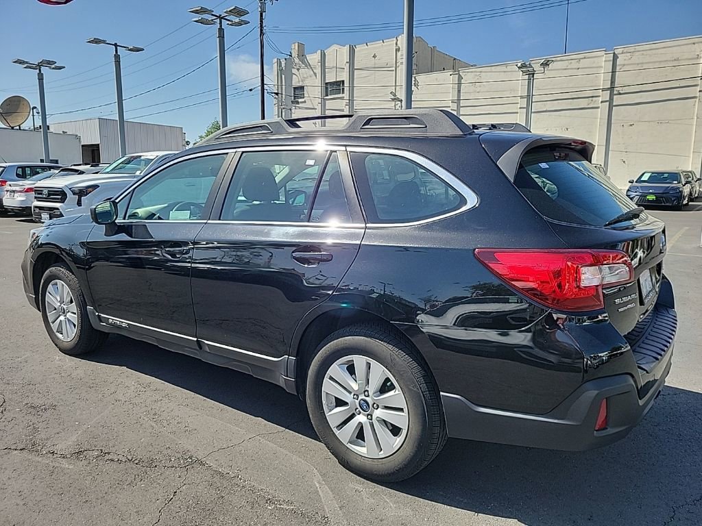 Used 2019 Subaru Outback 2.5i AWD/4WD image 5