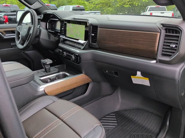 New 2026 Chevrolet Silverado 1500 High Country w/ Midnight Edition AWD/4WD image 32
