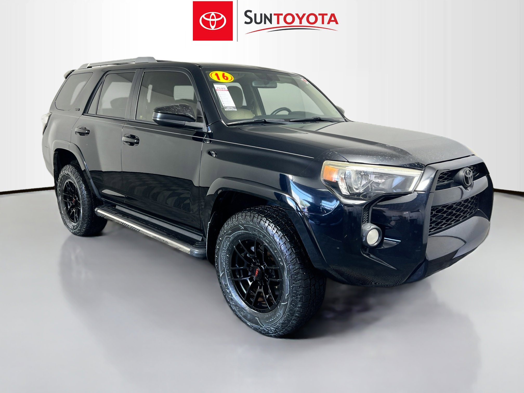 Used 2016 Toyota 4Runner SR5 image 1