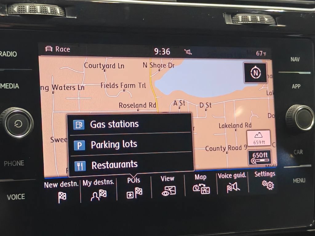 Used 2019 Volkswagen Golf R 4-Door AWD/4WD image 33
