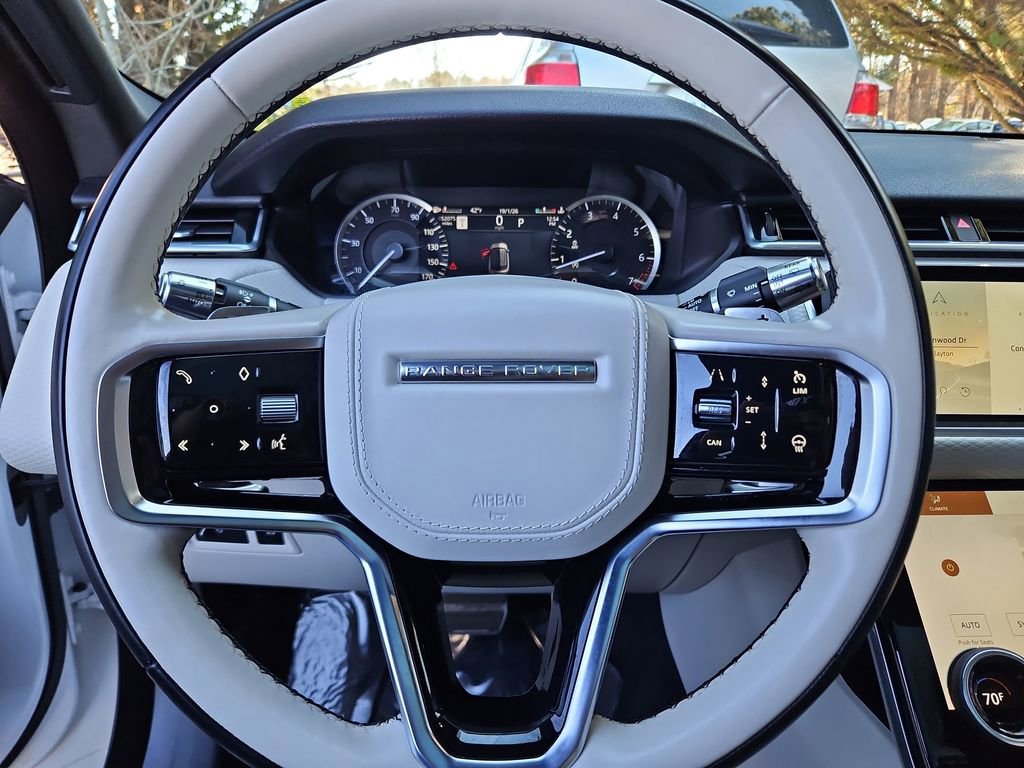 Used 2023 Land Rover Range Rover Velar R-Dynamic S image 10