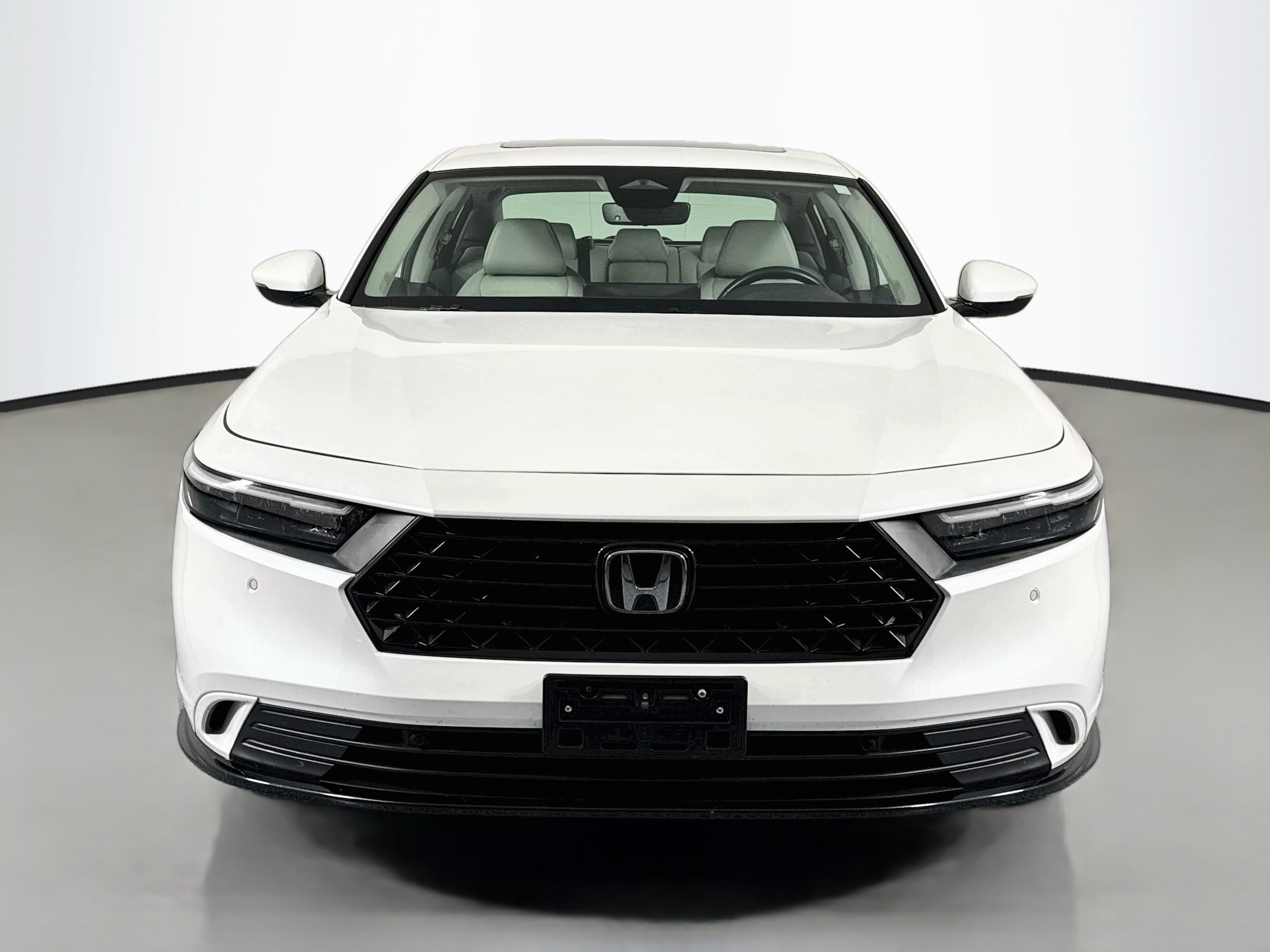 Certified 2024 Honda Accord EX-L image 2