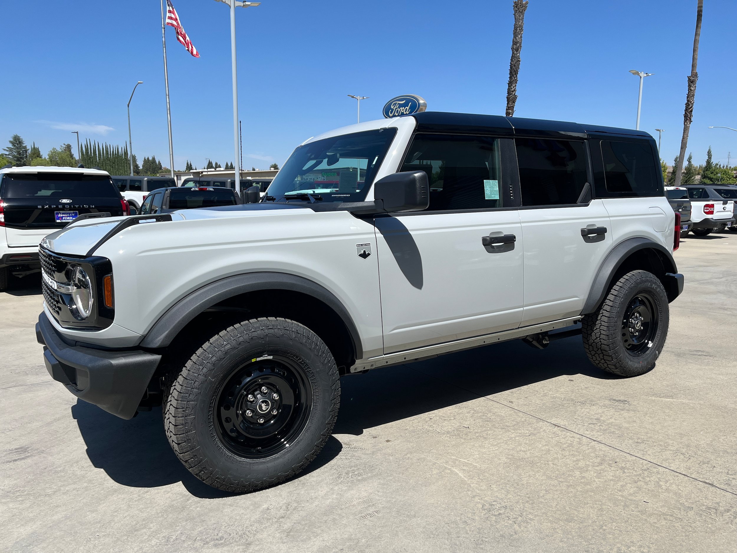 New 2026 Ford Bronco Big Bend AWD/4WD image 2