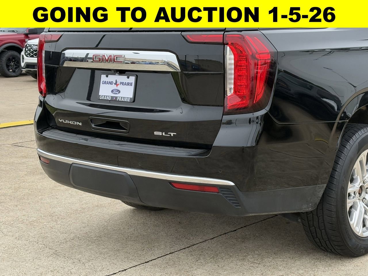 Used 2023 GMC Yukon SLT image 6