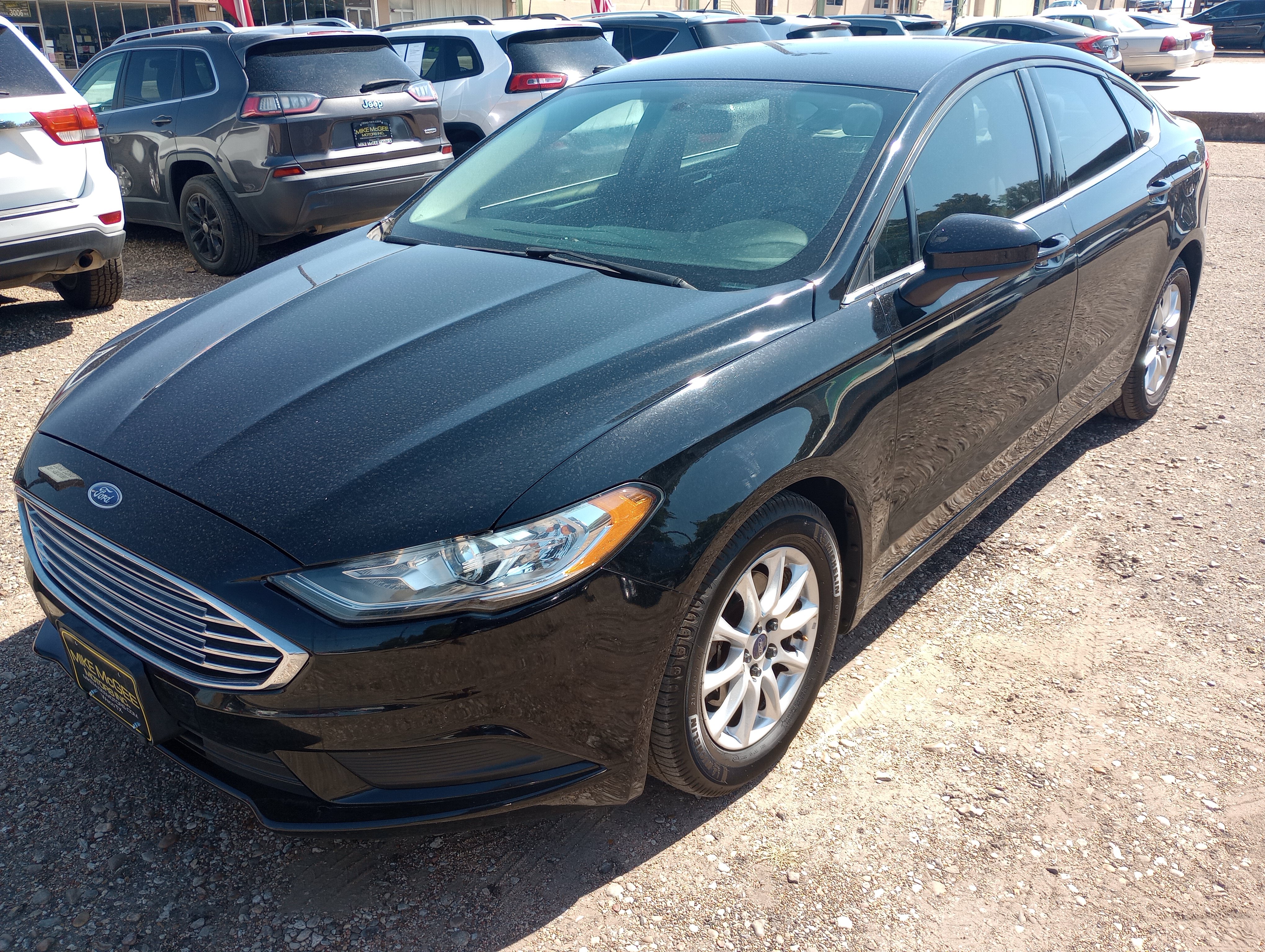 Used 2017 Ford Fusion S FWD image 3