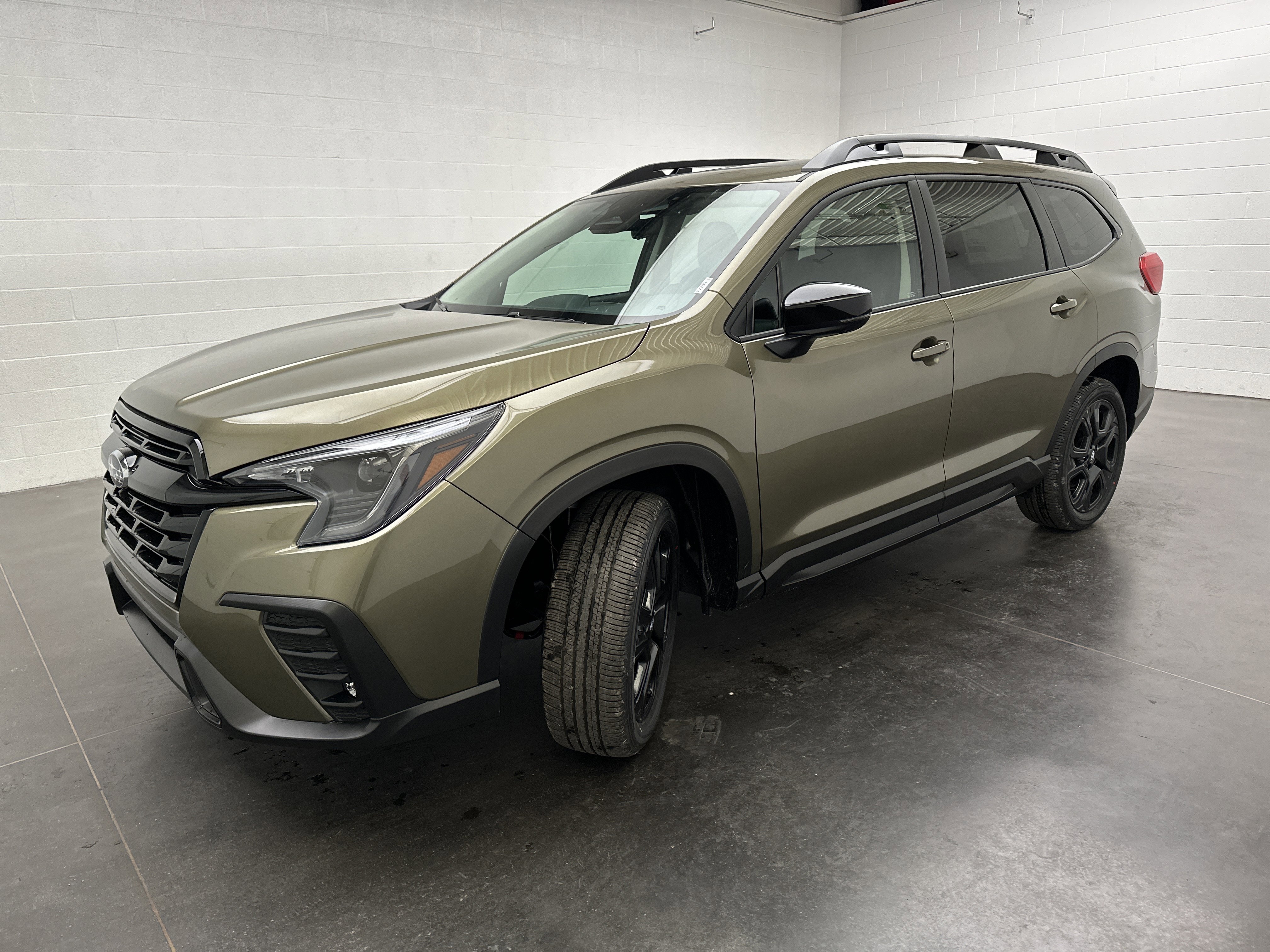 New 2025 Subaru Ascent Bronze Edition image 4