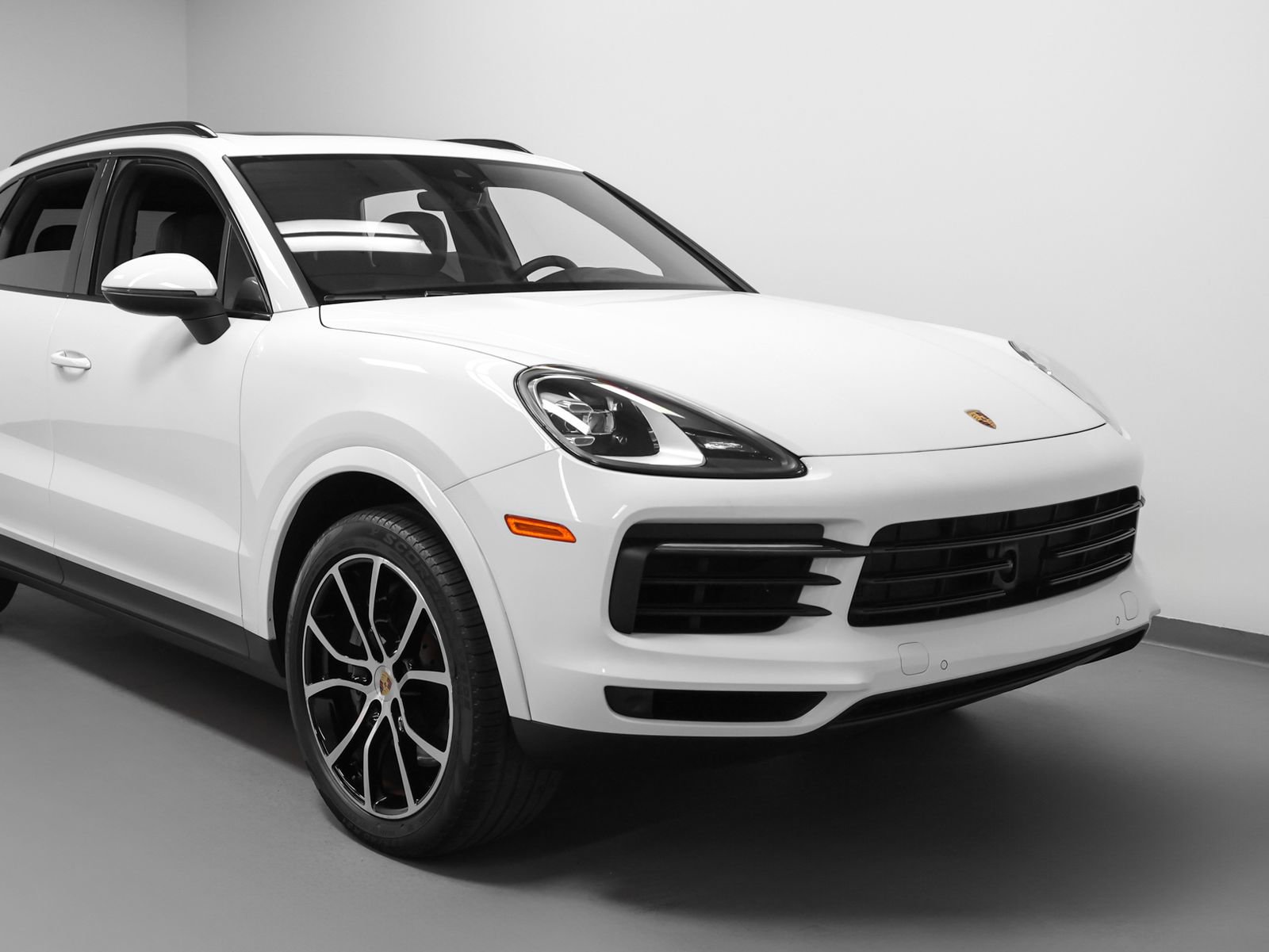 Certified 2023 Porsche Cayenne S AWD/4WD image 9