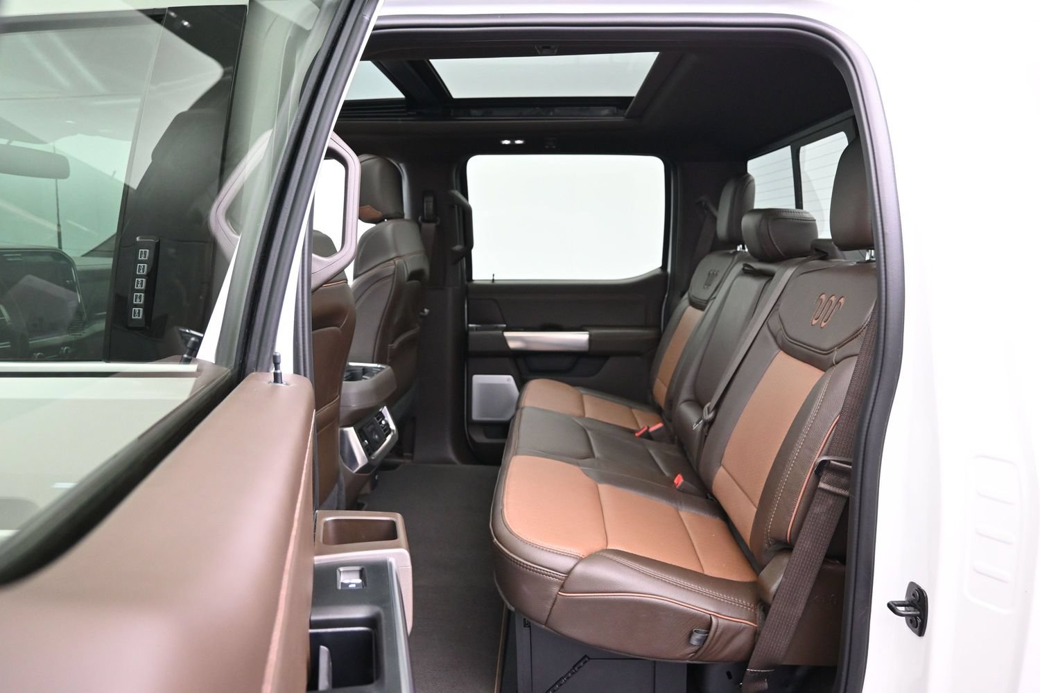 Used 2026 Ford F450 King Ranch w/ FX4 Off-Road Package AWD/4WD image 11