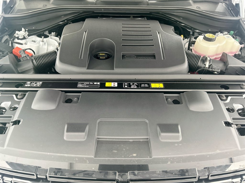 New 2027 Land Rover Range Rover Sport SE AWD/4WD image 28