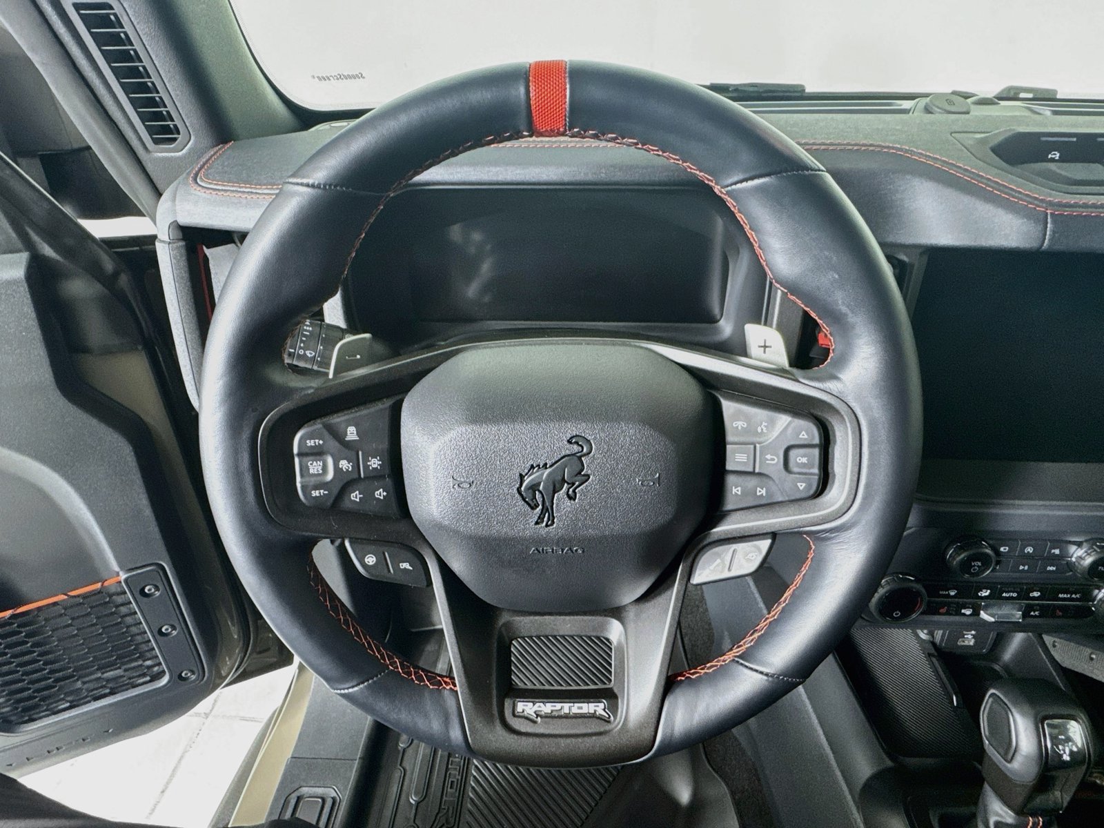 Used 2025 Ford Bronco Raptor AWD/4WD image 11