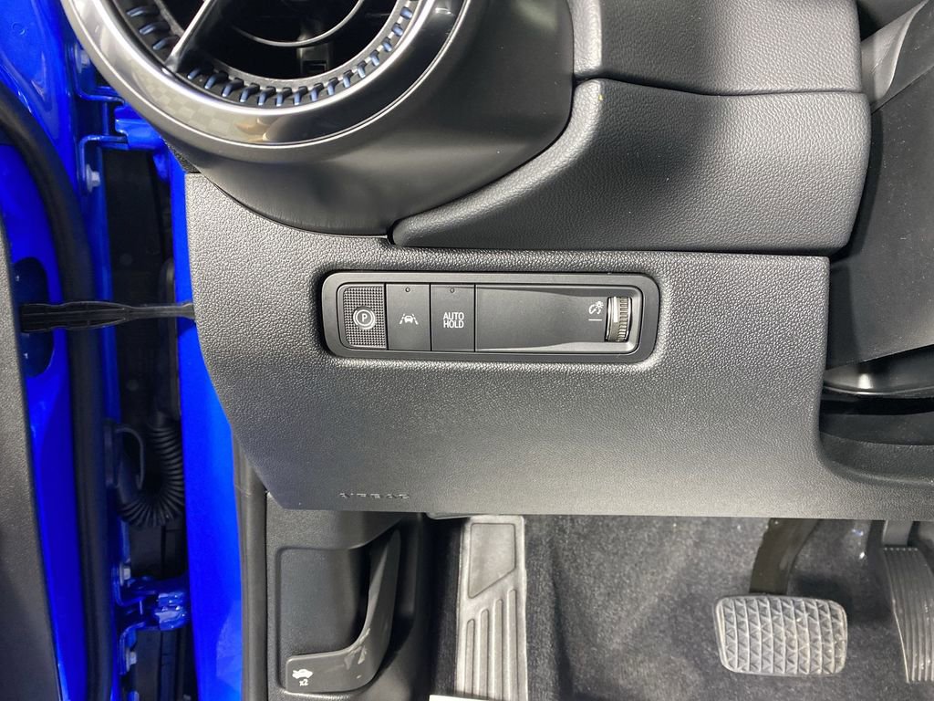 New 2026 Chevrolet Equinox EV LT image 17