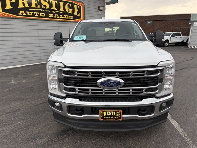 Used 2026 Ford F250 XLT AWD/4WD image 3