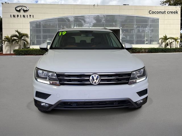 Used 2019 Volkswagen Tiguan SEL FWD image 2