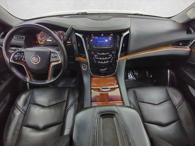 Used 2015 Cadillac Escalade Luxury RWD image 20
