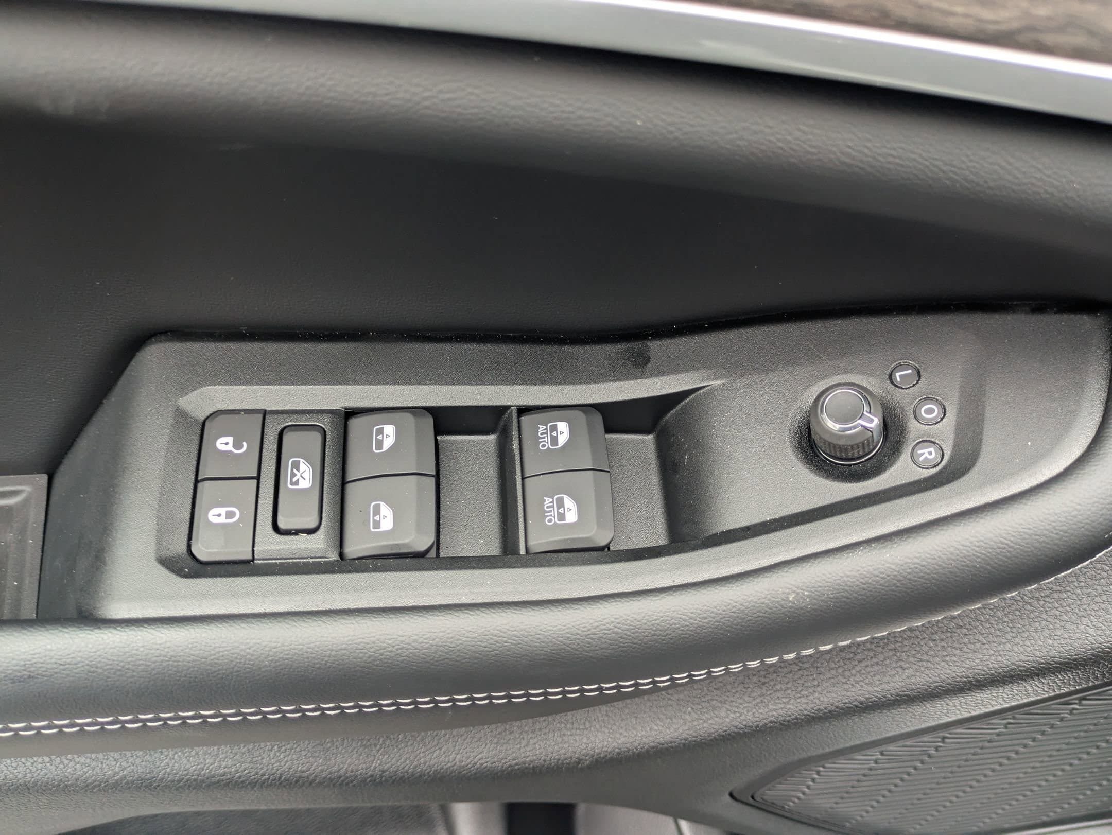 New 2026 Jeep Grand Cherokee Altitude AWD/4WD image 19