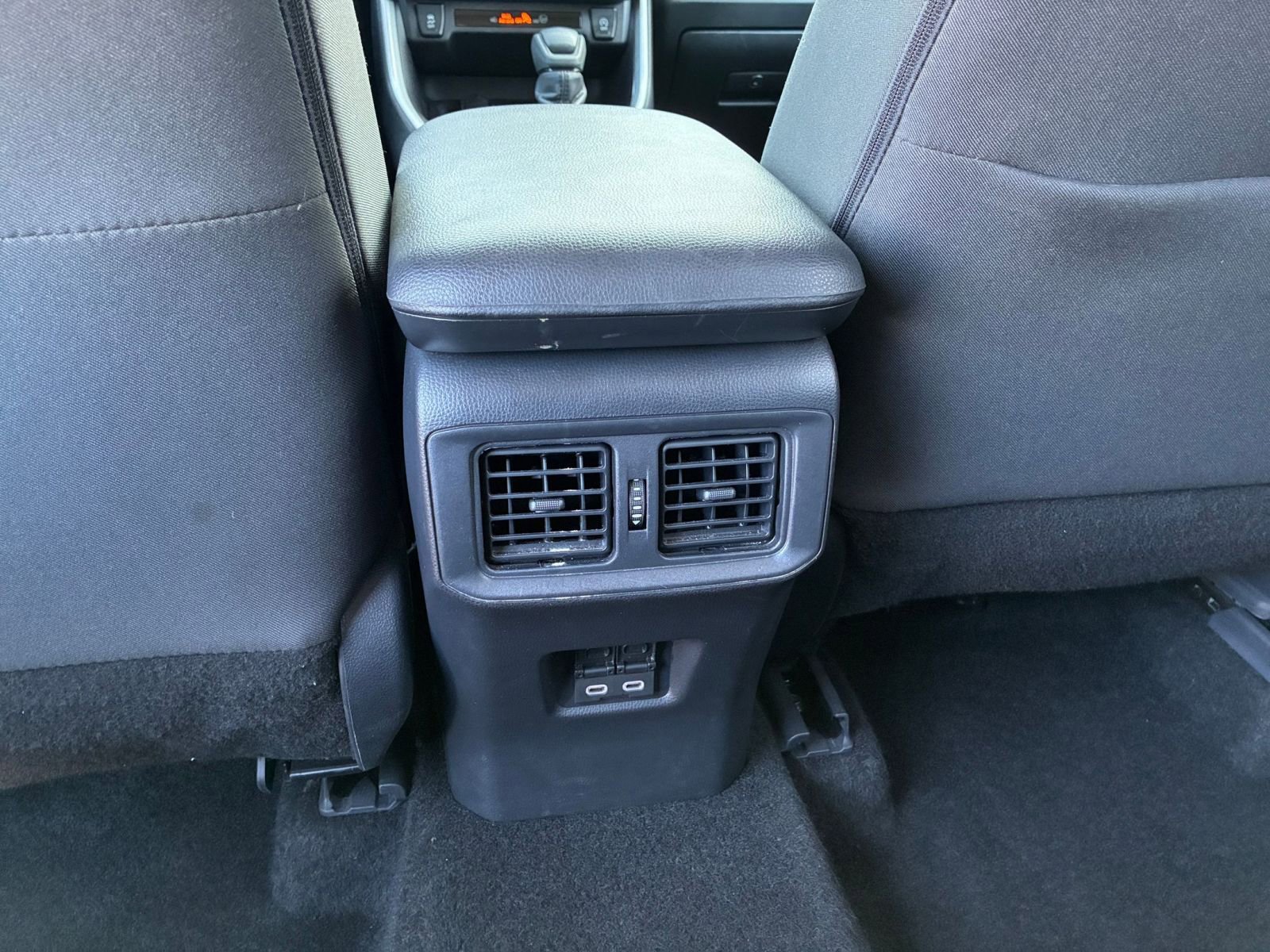 Used 2025 Toyota RAV4 XLE w/ Convenience Package AWD/4WD image 24