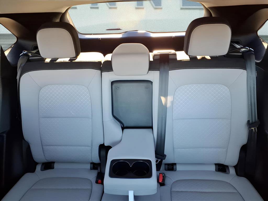 Used 2025 Ford Escape Active w/ Active Premium Tech Pack image 21