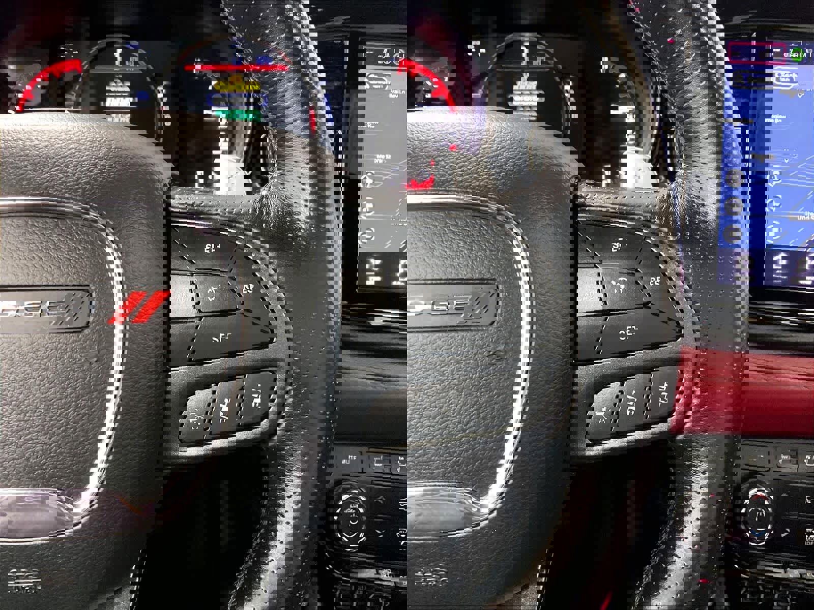 Used 2021 Dodge Durango R/T w/ Technology Group image 25