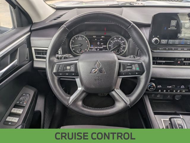 Used 2024 Mitsubishi Outlander SE FWD image 14