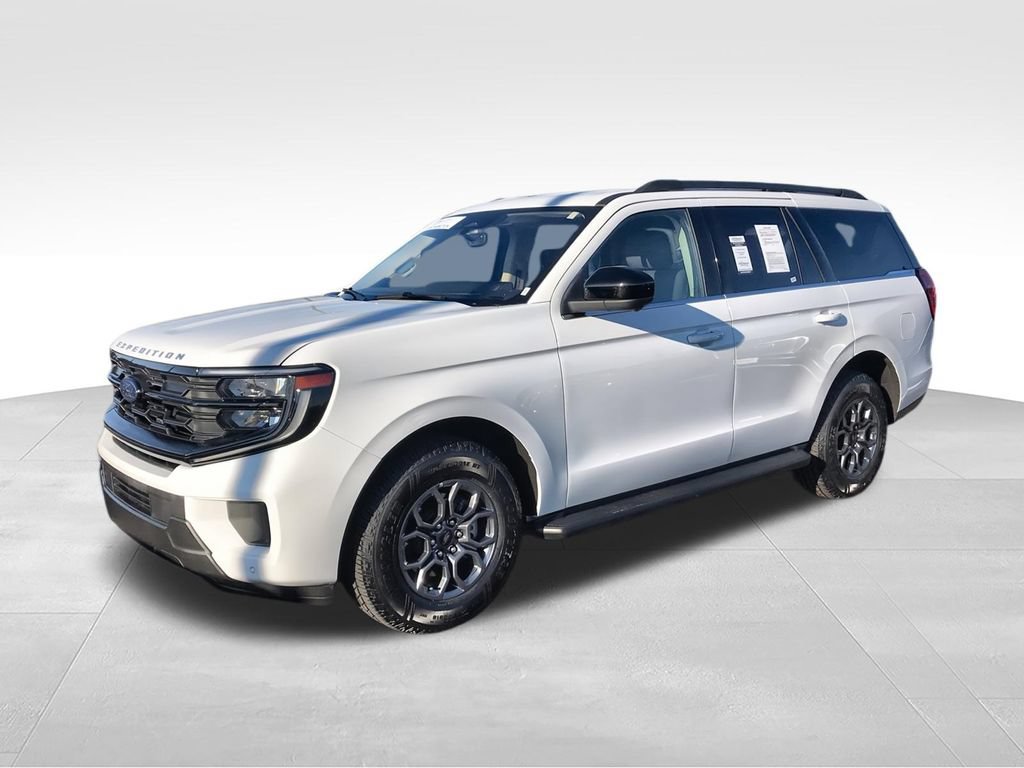 Used 2025 Ford Expedition Active AWD/4WD image 4
