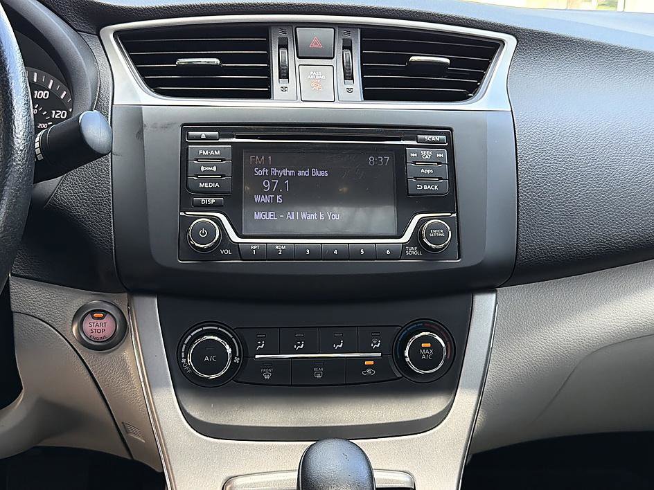 Used 2015 Nissan Sentra SV w/ Style Package image 16