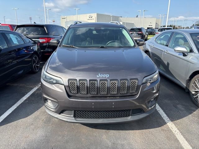 Used 2019 Jeep Cherokee Latitude Plus w/ Comfort/Convenience Group image 2