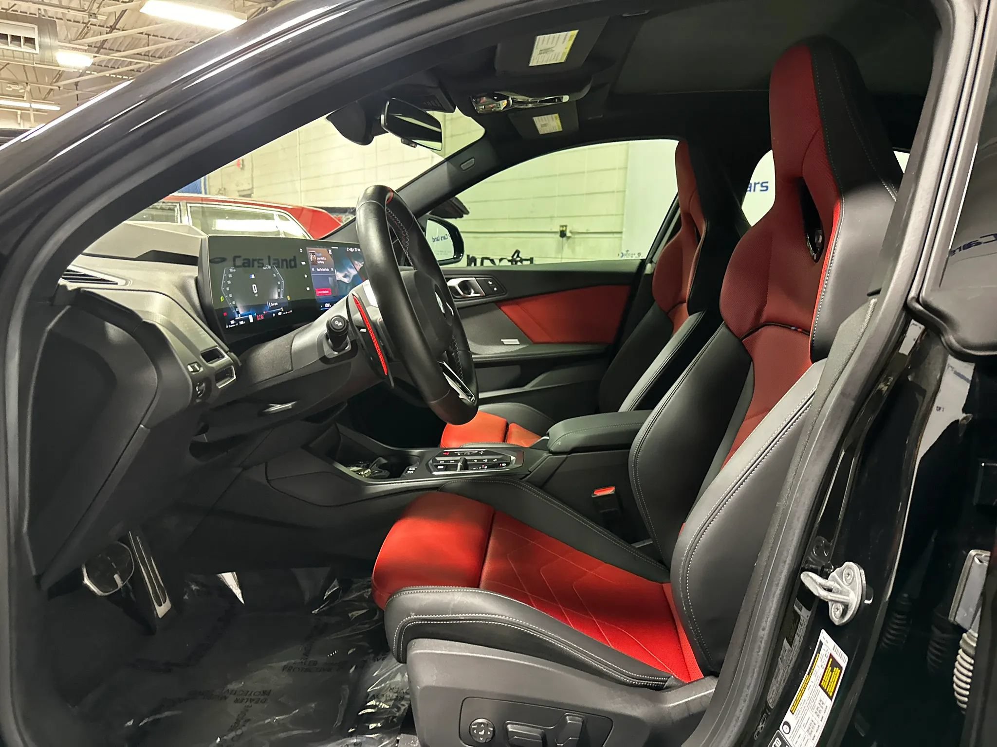 Used 2025 BMW M235i xDrive w/ M Performance Package AWD/4WD image 9