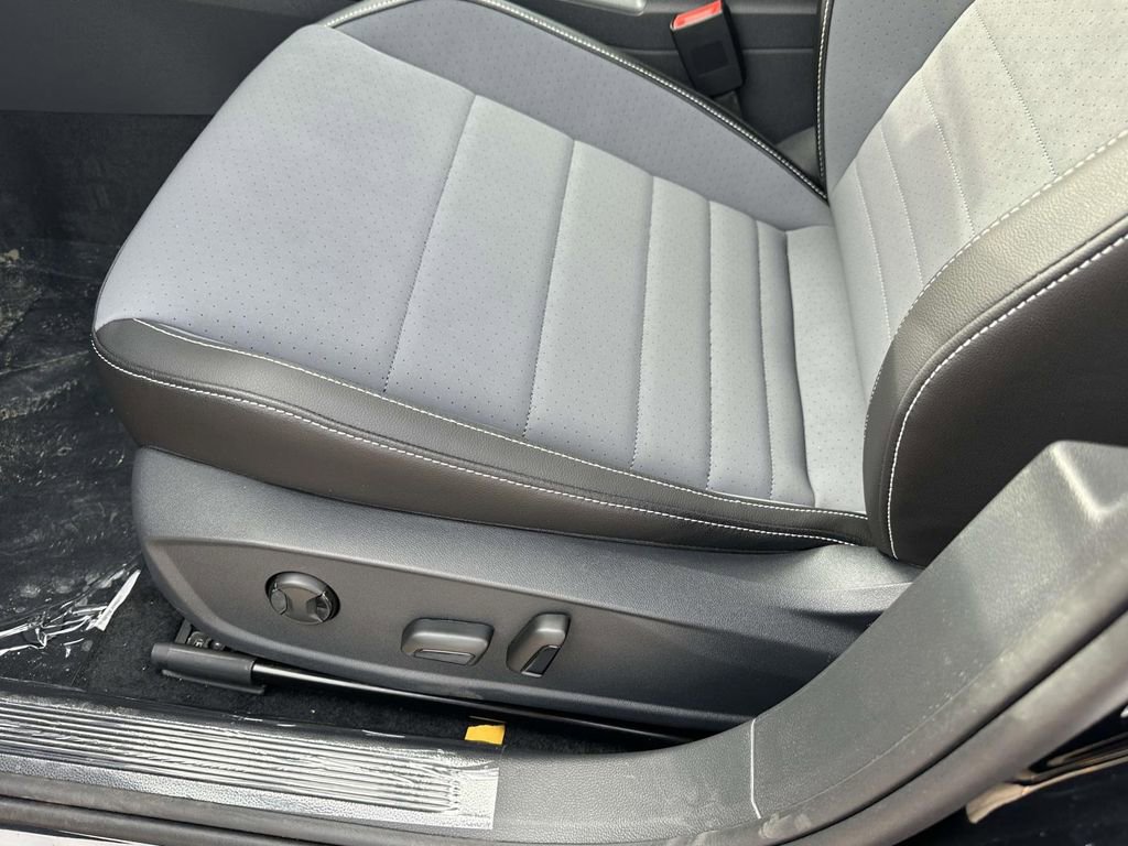 New 2026 Volkswagen Jetta SE image 13