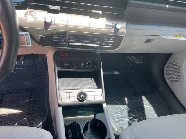 Used 2024 Hyundai Kona SEL FWD image 22