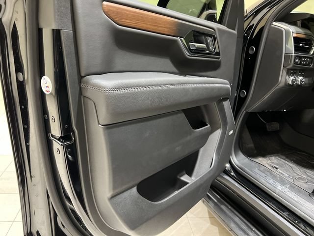 New 2026 GMC Yukon Denali w/ LPO, Floor Liner Package AWD/4WD image 21
