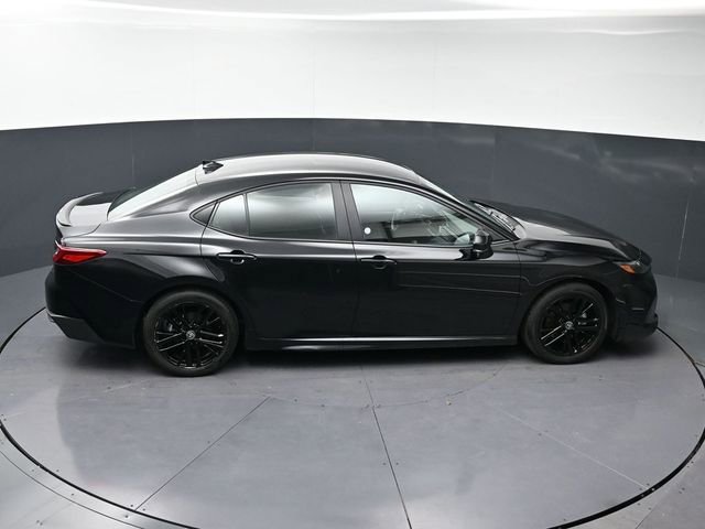 Used 2025 Toyota Camry SE FWD image 26