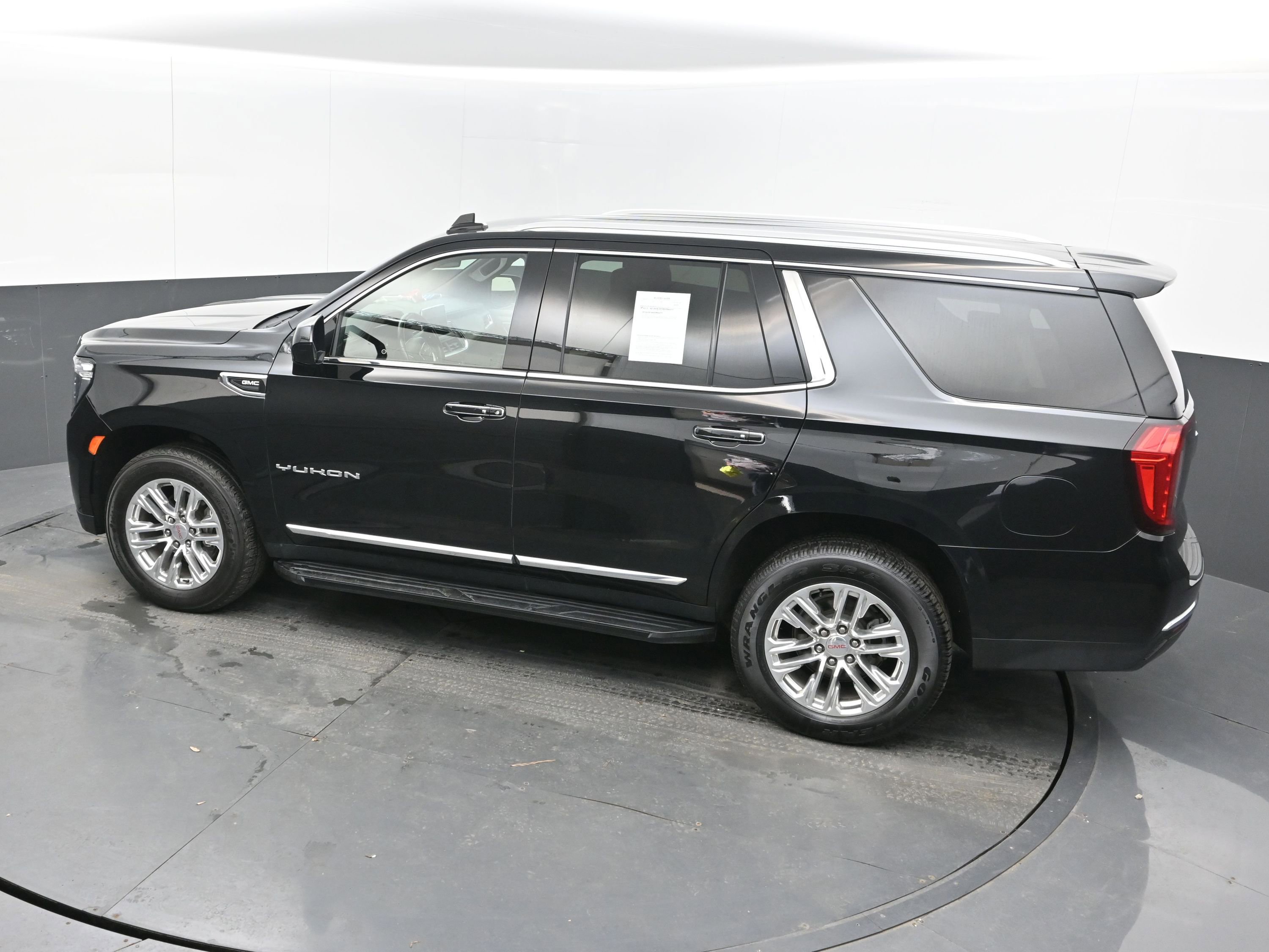 Used 2022 GMC Yukon SLT image 34