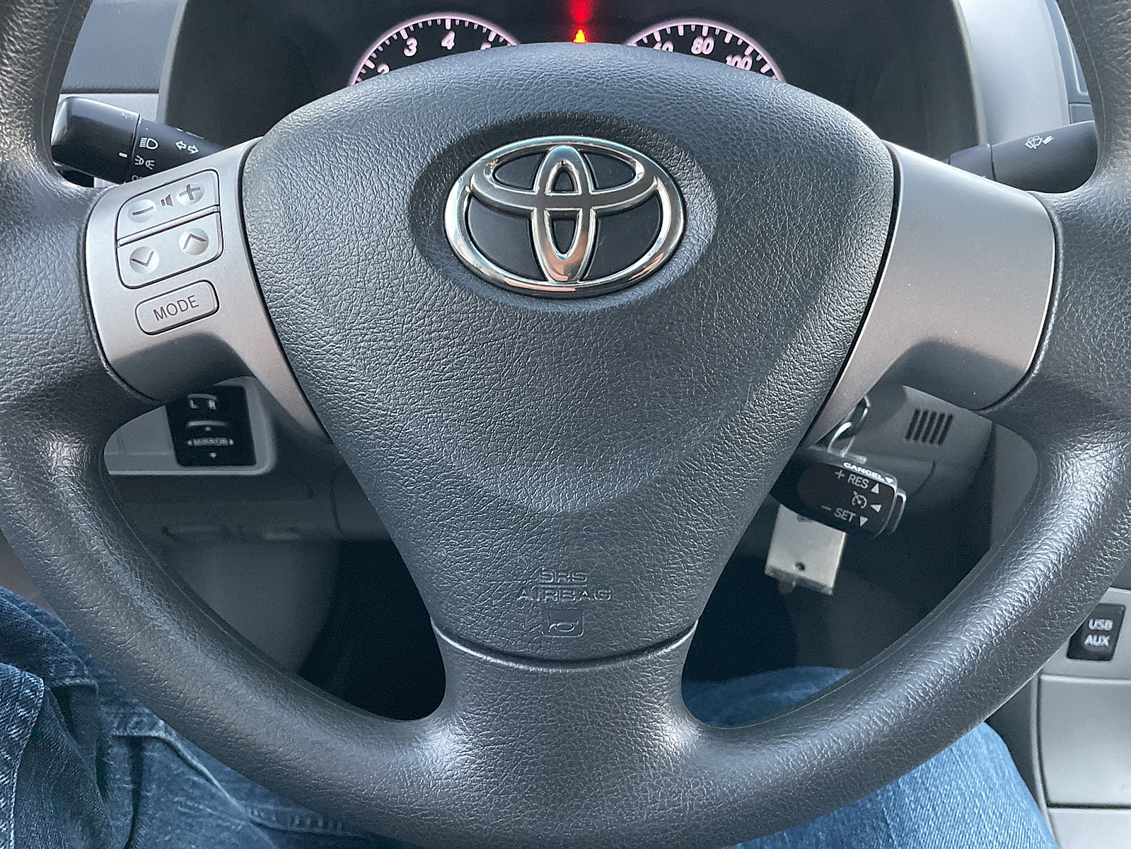 Used 2013 Toyota Corolla LE image 39