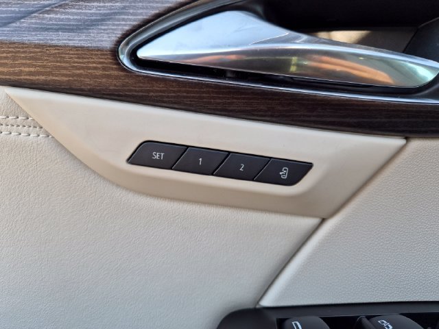 Used 2023 Buick Envision Avenir FWD image 15