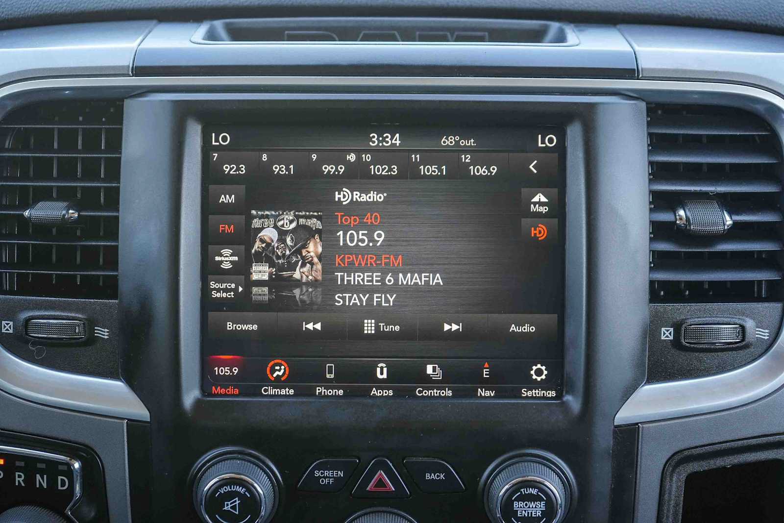 Used 2023 RAM 1500 Classic SLT w/ Trailer & Traction Group AWD/4WD image 14