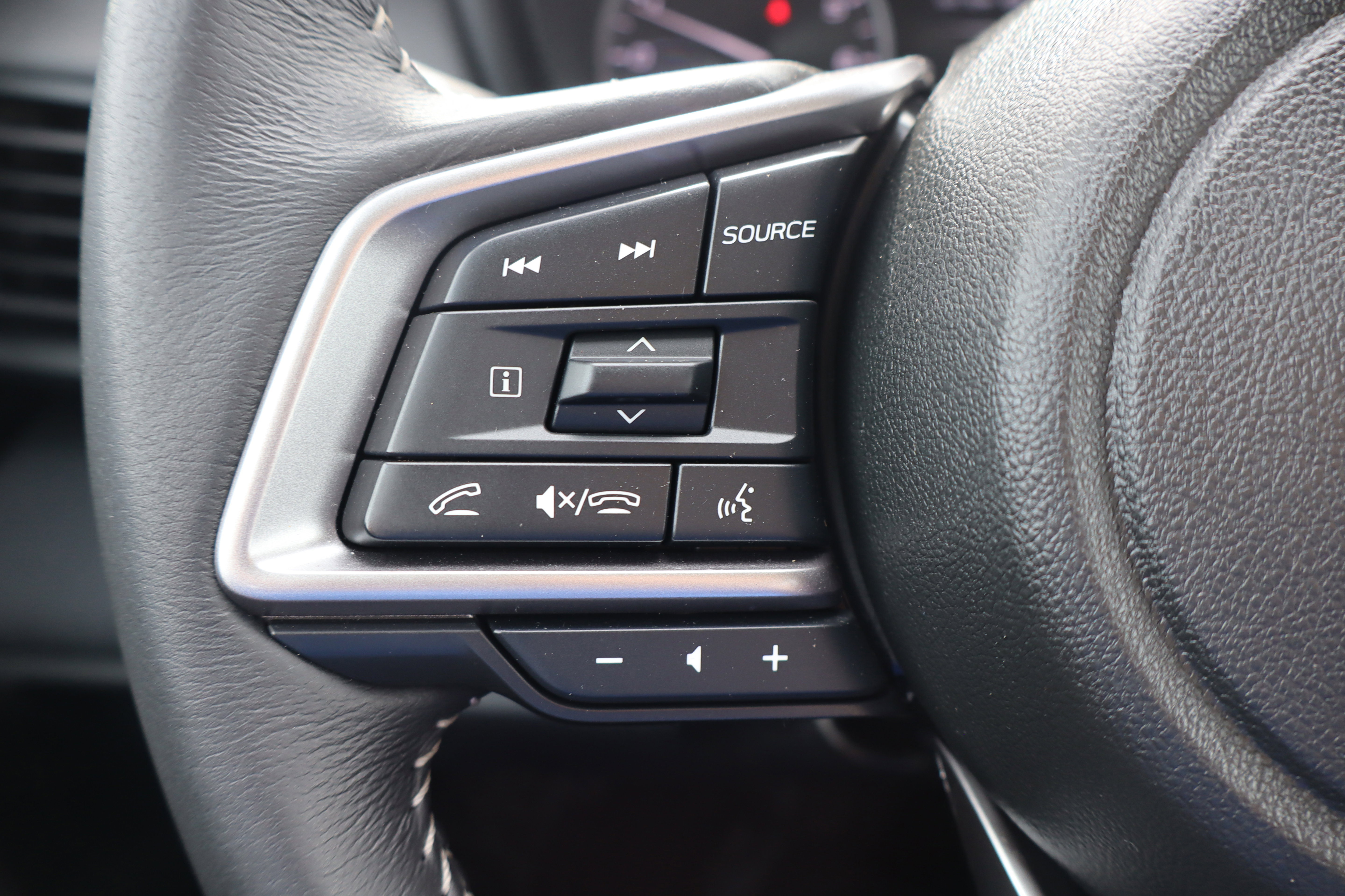 Used 2025 Subaru Legacy Premium AWD/4WD image 16