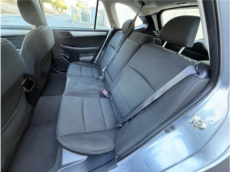 Used 2018 Subaru Outback 2.5i image 19